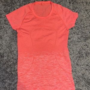 LuLulemon Workout Top